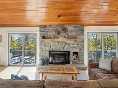 185 Maple Road Stowe VT 05672