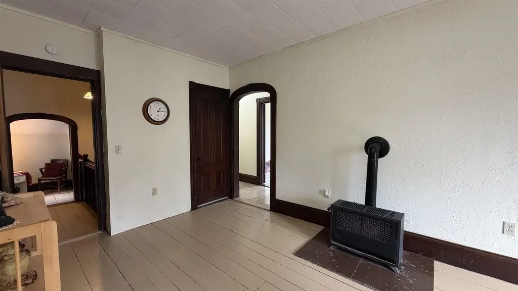 28 Maple Square Franklin NH 03235