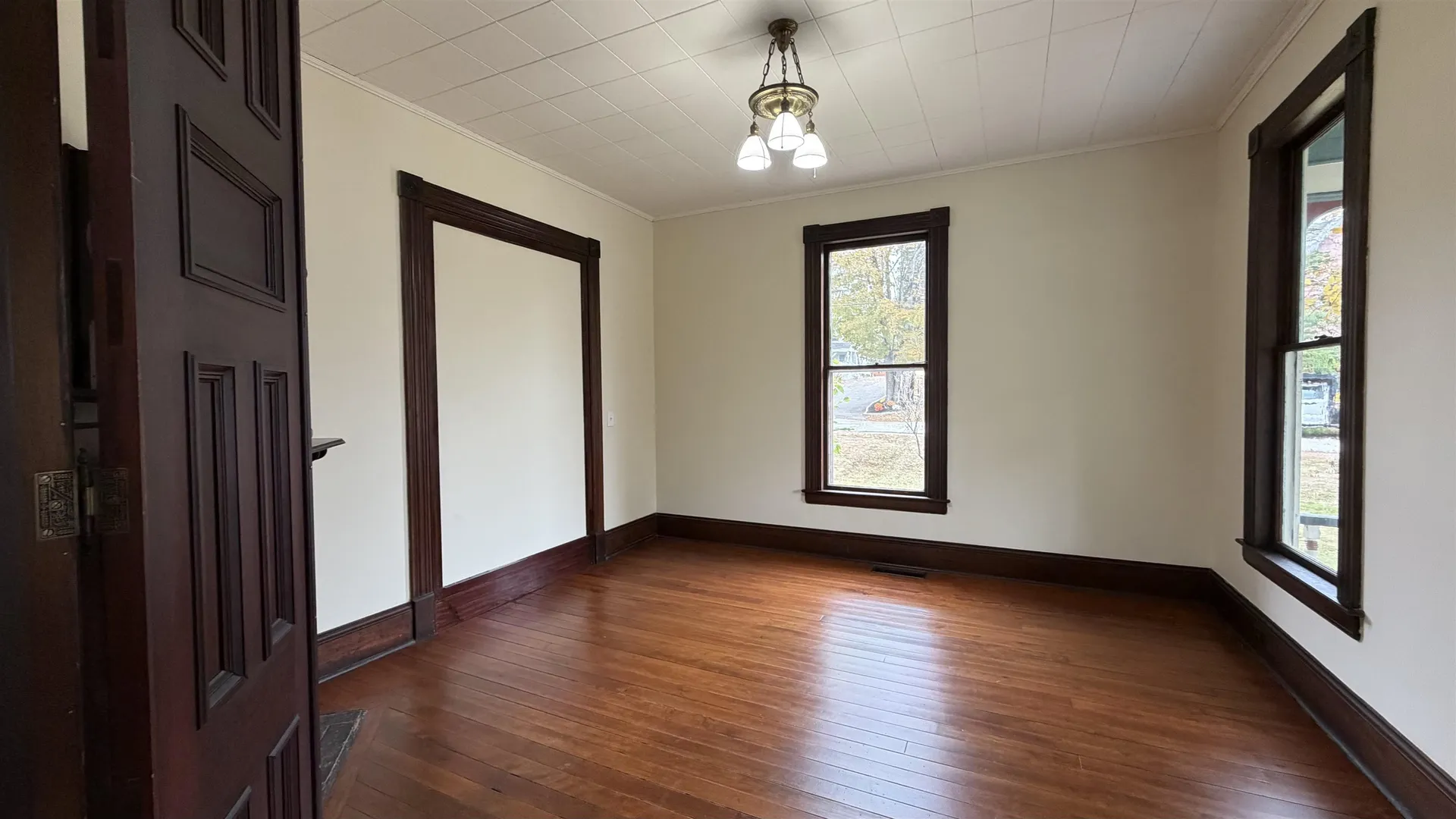 28 Maple Square Franklin NH 03235