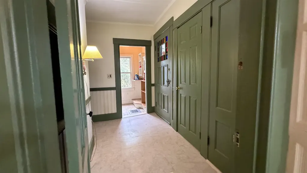 28 Maple Square Franklin NH 03235