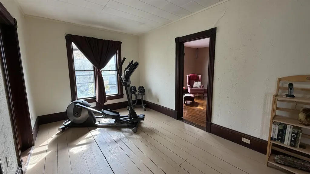 28 Maple Square Franklin NH 03235