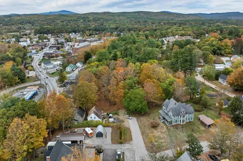 28 Maple Square Franklin NH 03235