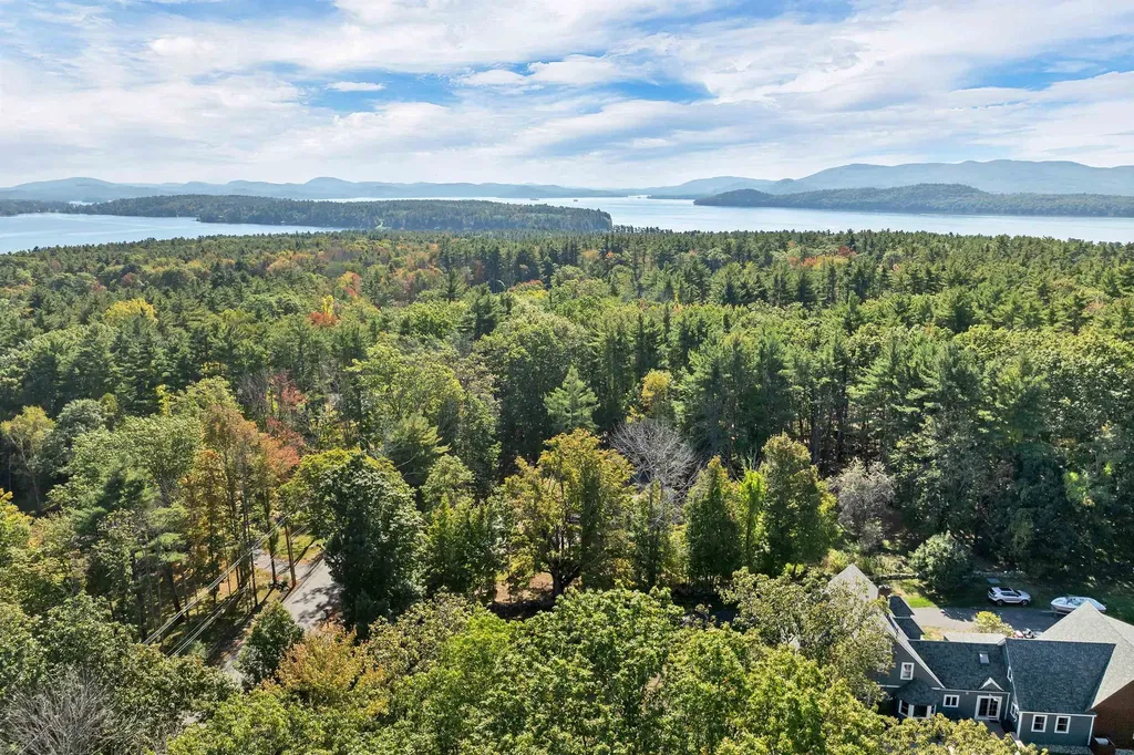 101 Tuftonboro Neck Road Tuftonboro NH 03853