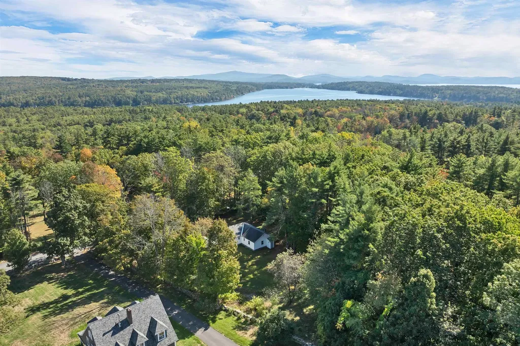 101 Tuftonboro Neck Road Tuftonboro NH 03853