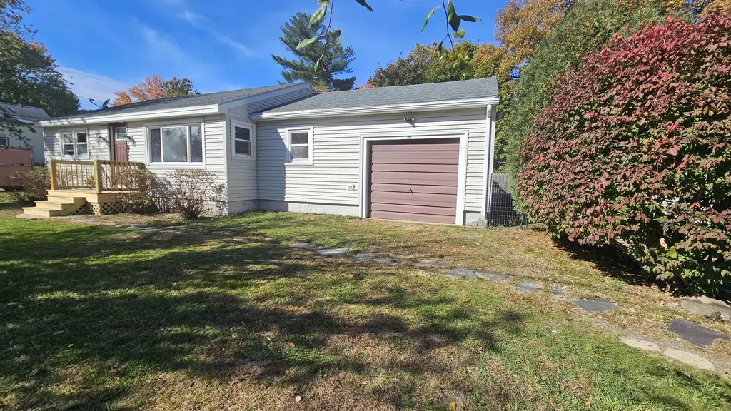 152 Ferry Street Hudson NH 03051