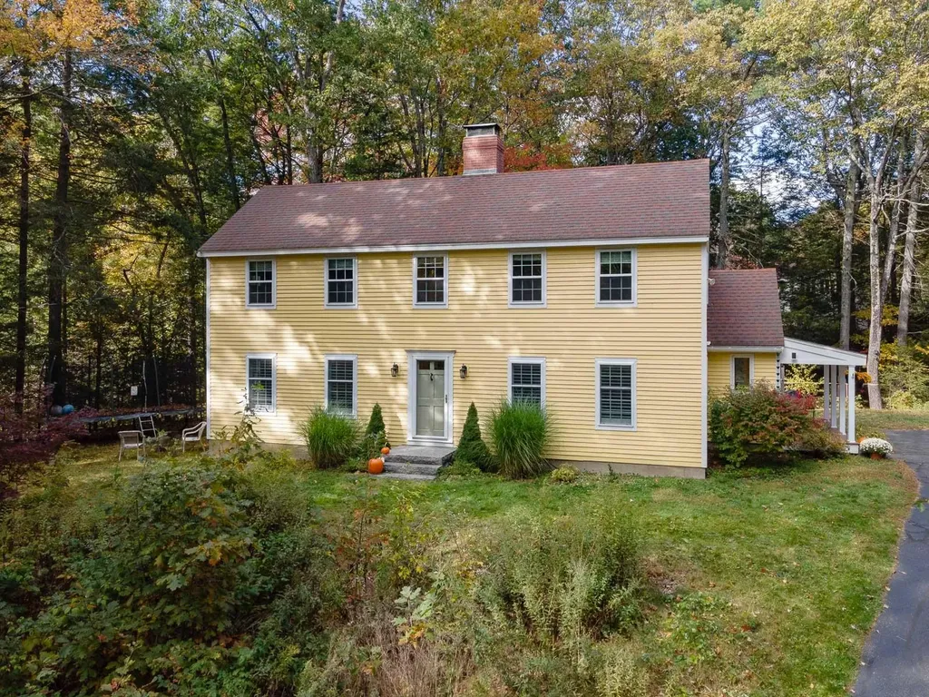 40 Louise Lane Fremont NH 03044