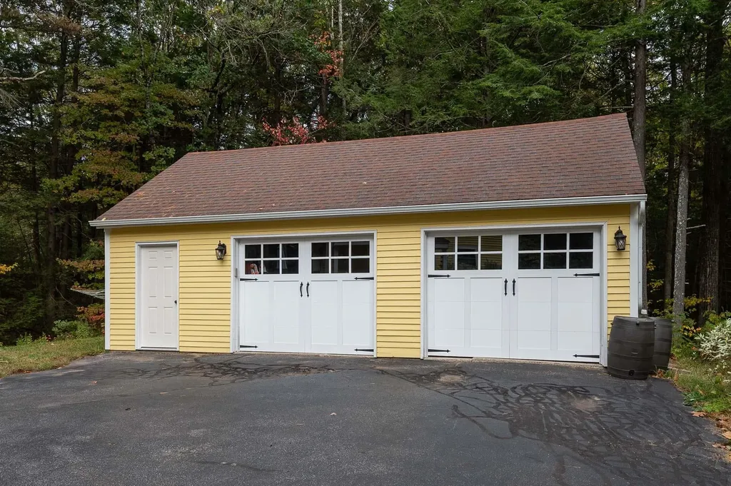 40 Louise Lane Fremont NH 03044