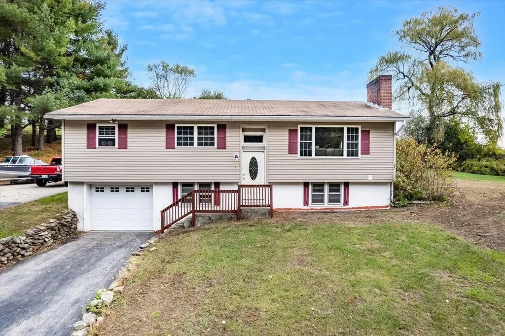 8 Orchard Hill Road Goffstown NH 03045