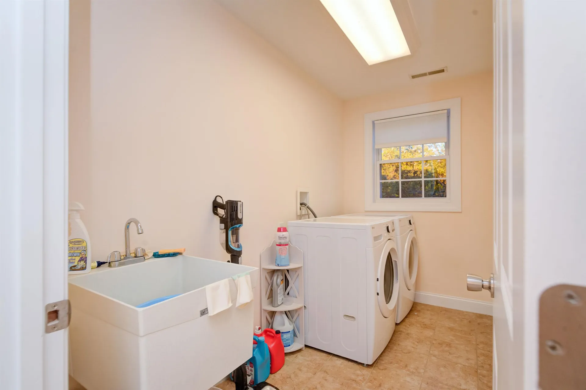 23 Ryan Farm Road Windham NH 03087