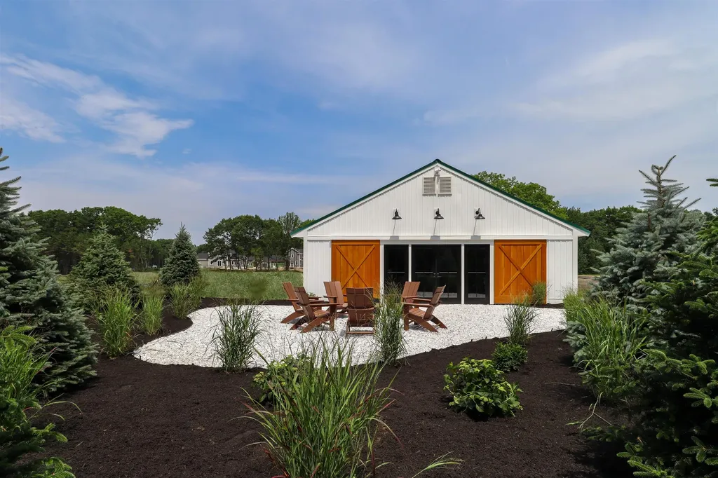 23 Cascade Circle Kennebunk ME 04043