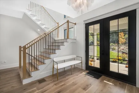 63 Commanders Helm Laconia NH 03246