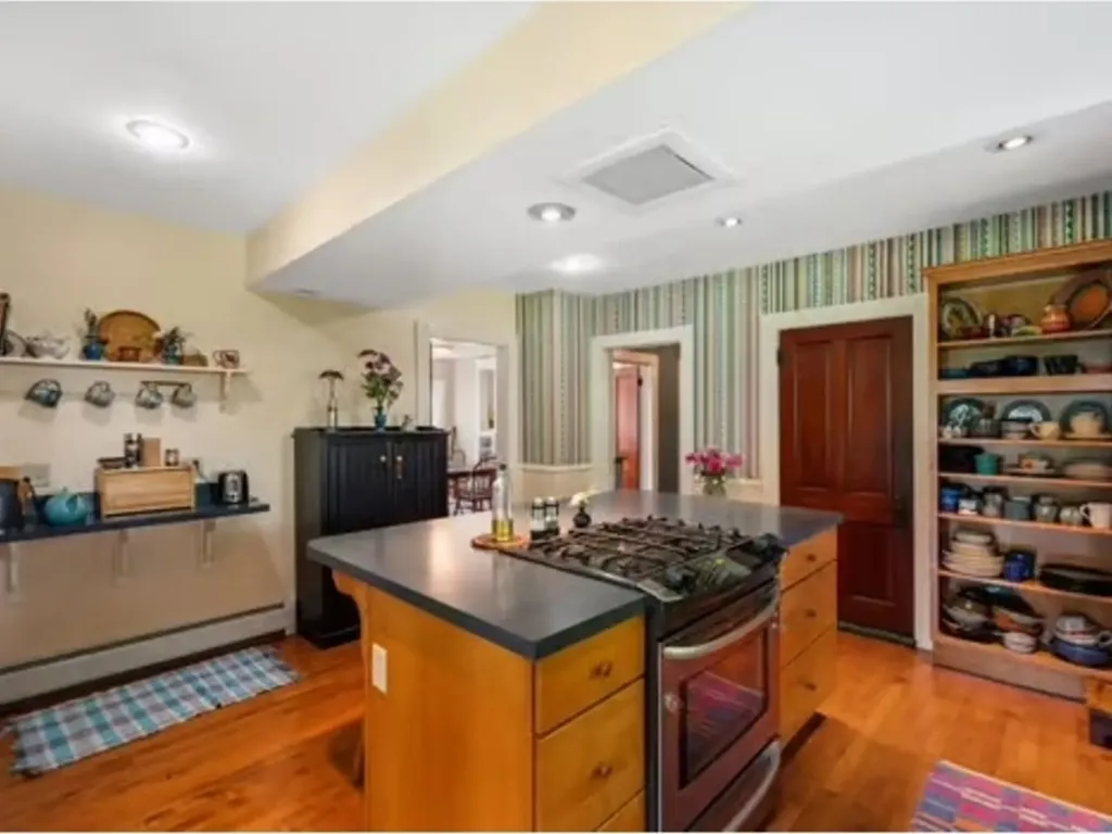 332 Main Street Shoreham VT 05770