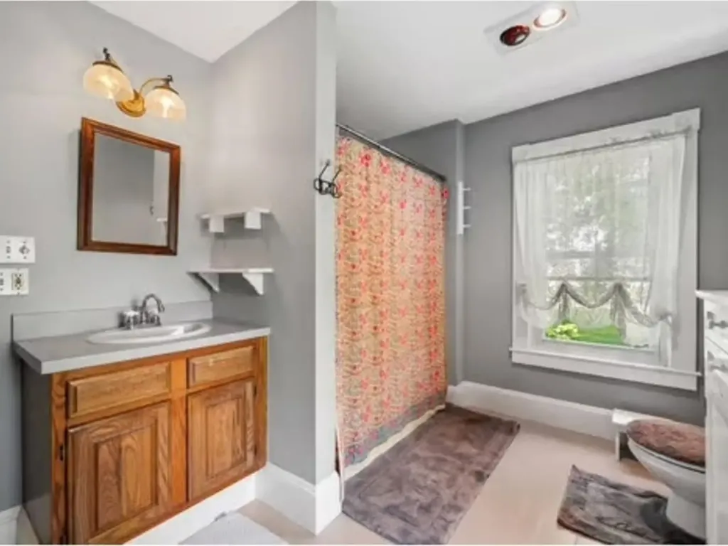 332 Main Street Shoreham VT 05770