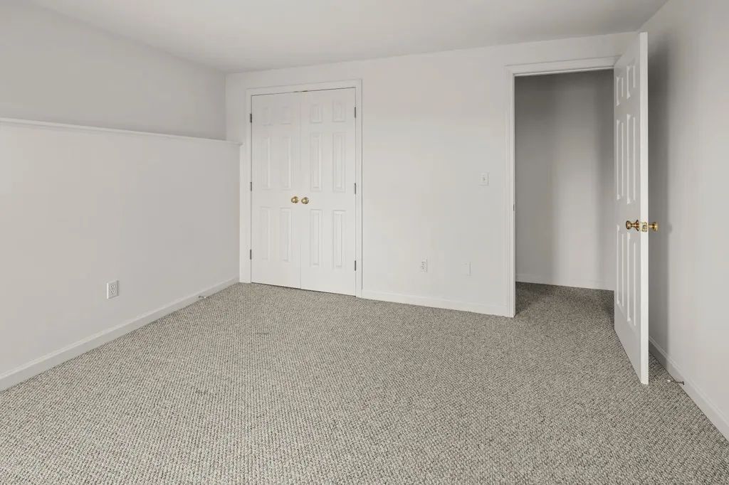 307 West Sleepy Hollow Road Essex Junction VT 05452