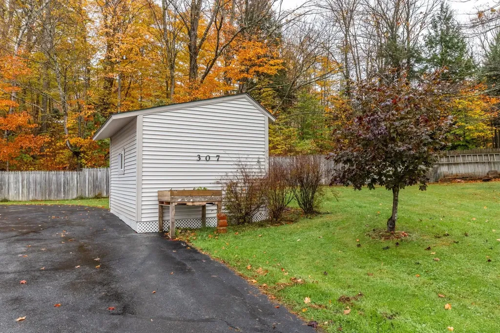 307 West Sleepy Hollow Road Essex Junction VT 05452