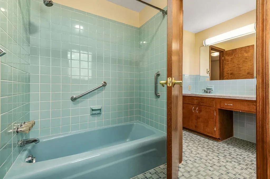 25 Emerson Road Durham NH 03824