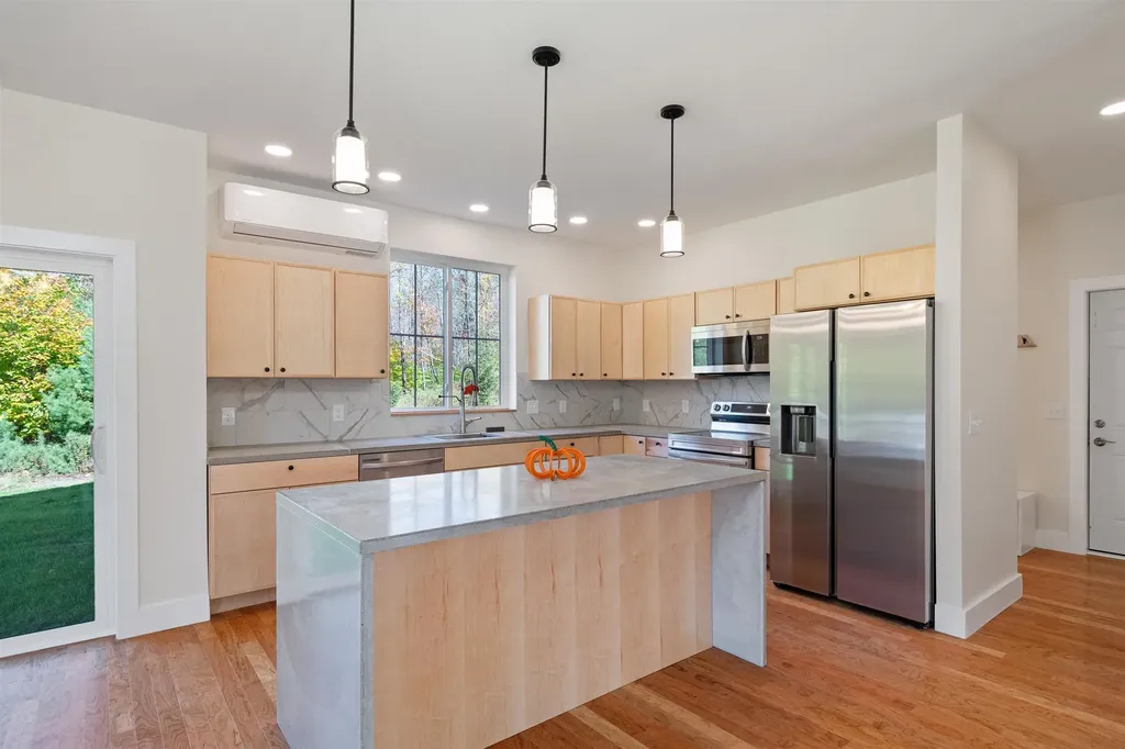 4 Village Hill Lane Huntington VT 05462