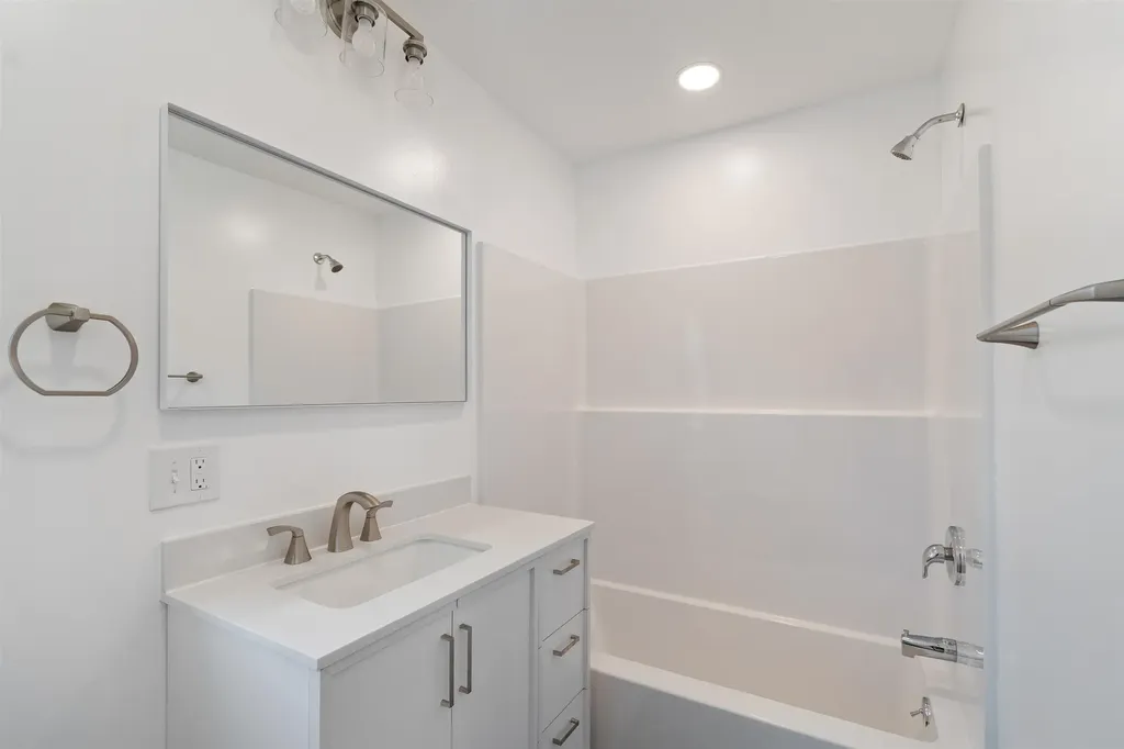 4 Village Hill Lane Huntington VT 05462