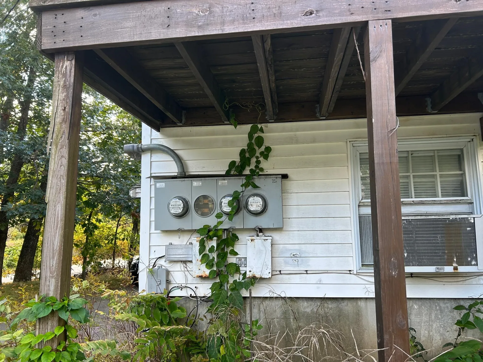 129 Route 125 Kingston NH 03848