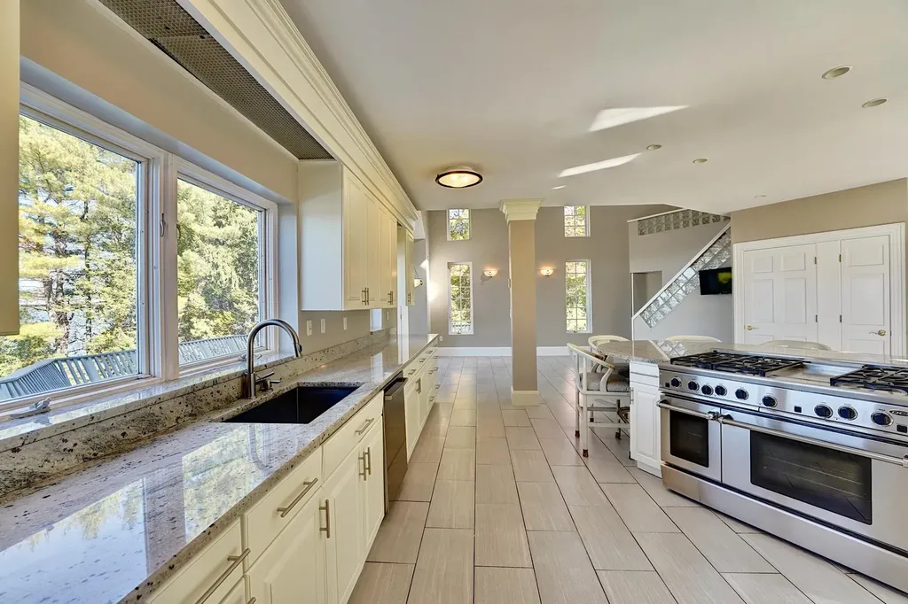 28 Osprey Cove Greenland NH 03840