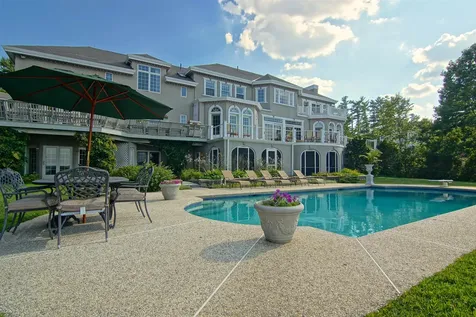 28 Osprey Cove Greenland NH 03840