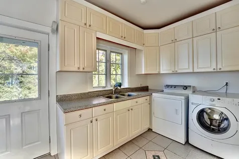 28 Osprey Cove Greenland NH 03840