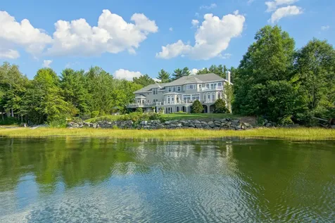 28 Osprey Cove Greenland NH 03840