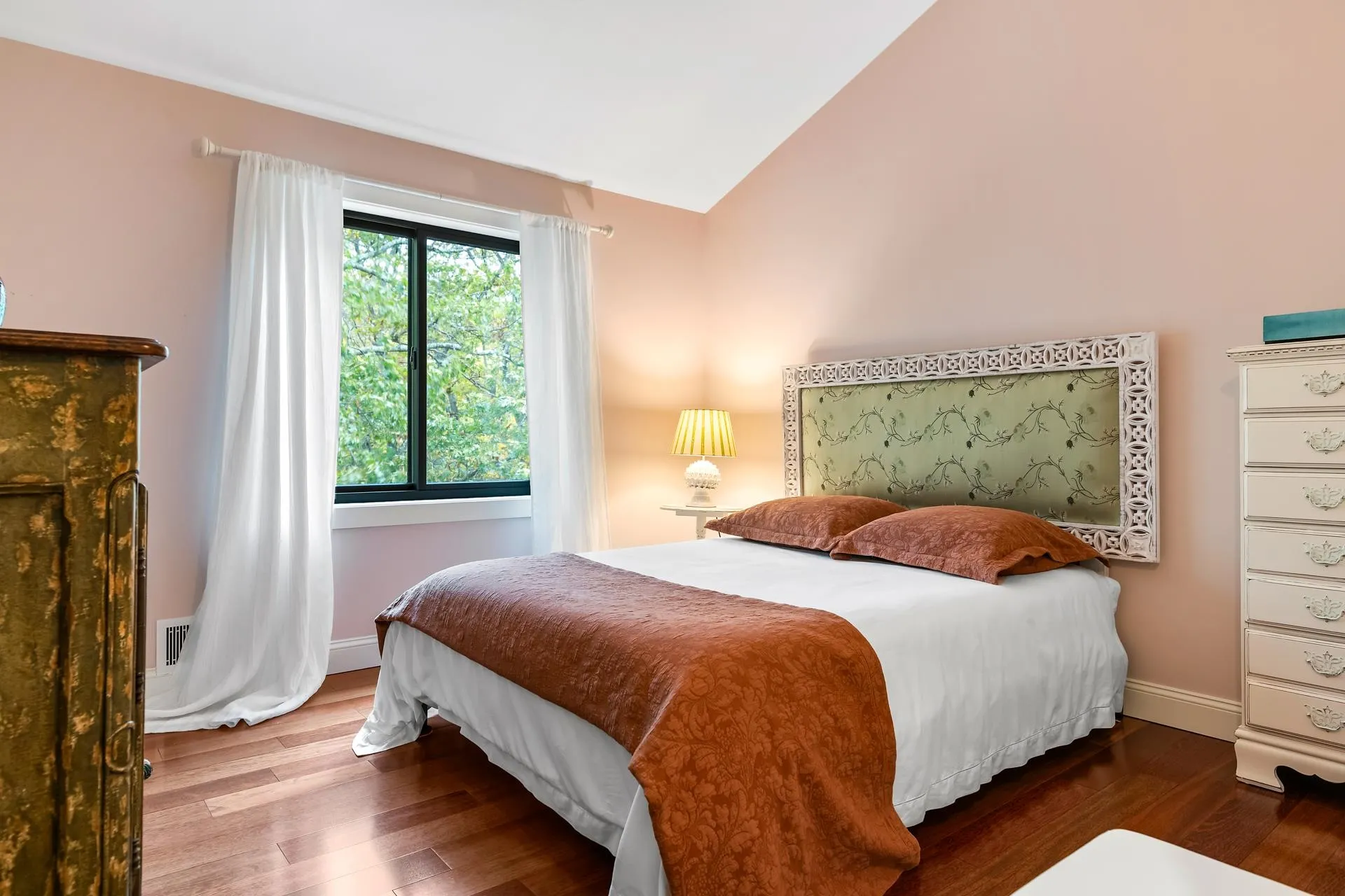 26 Seasons Lane Londonderry NH 03053