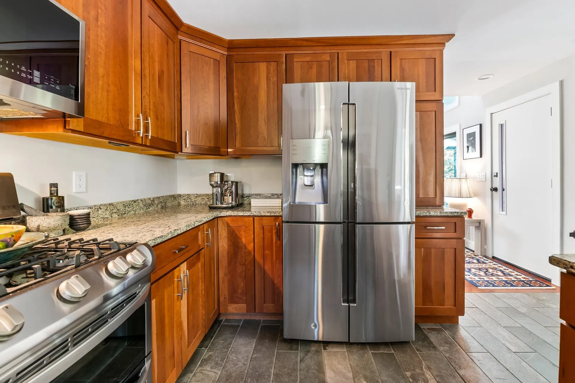 26 Seasons Lane Londonderry NH 03053