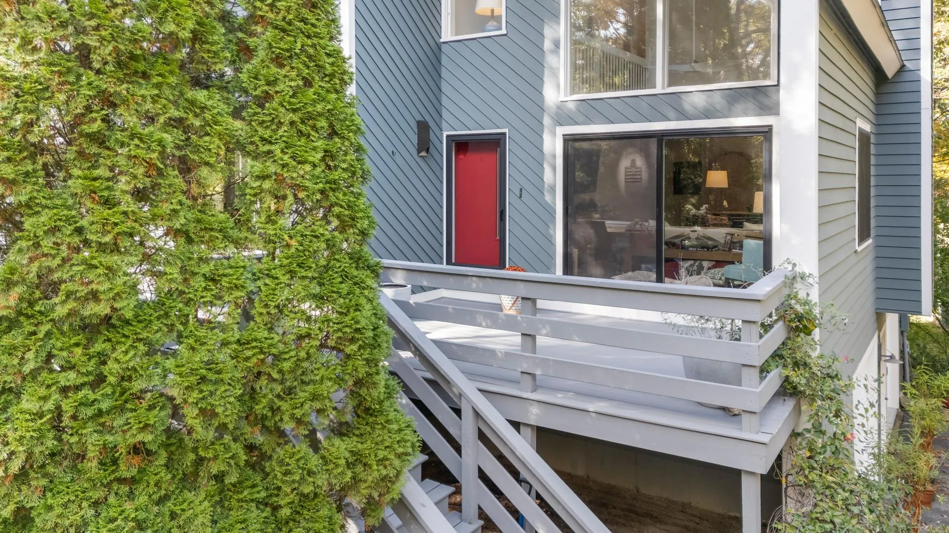 26 Seasons Lane Londonderry NH 03053