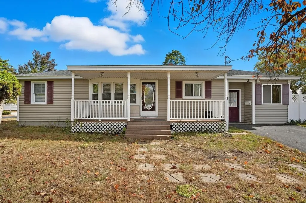 2 Fox Meadow Road Nashua NH 03060