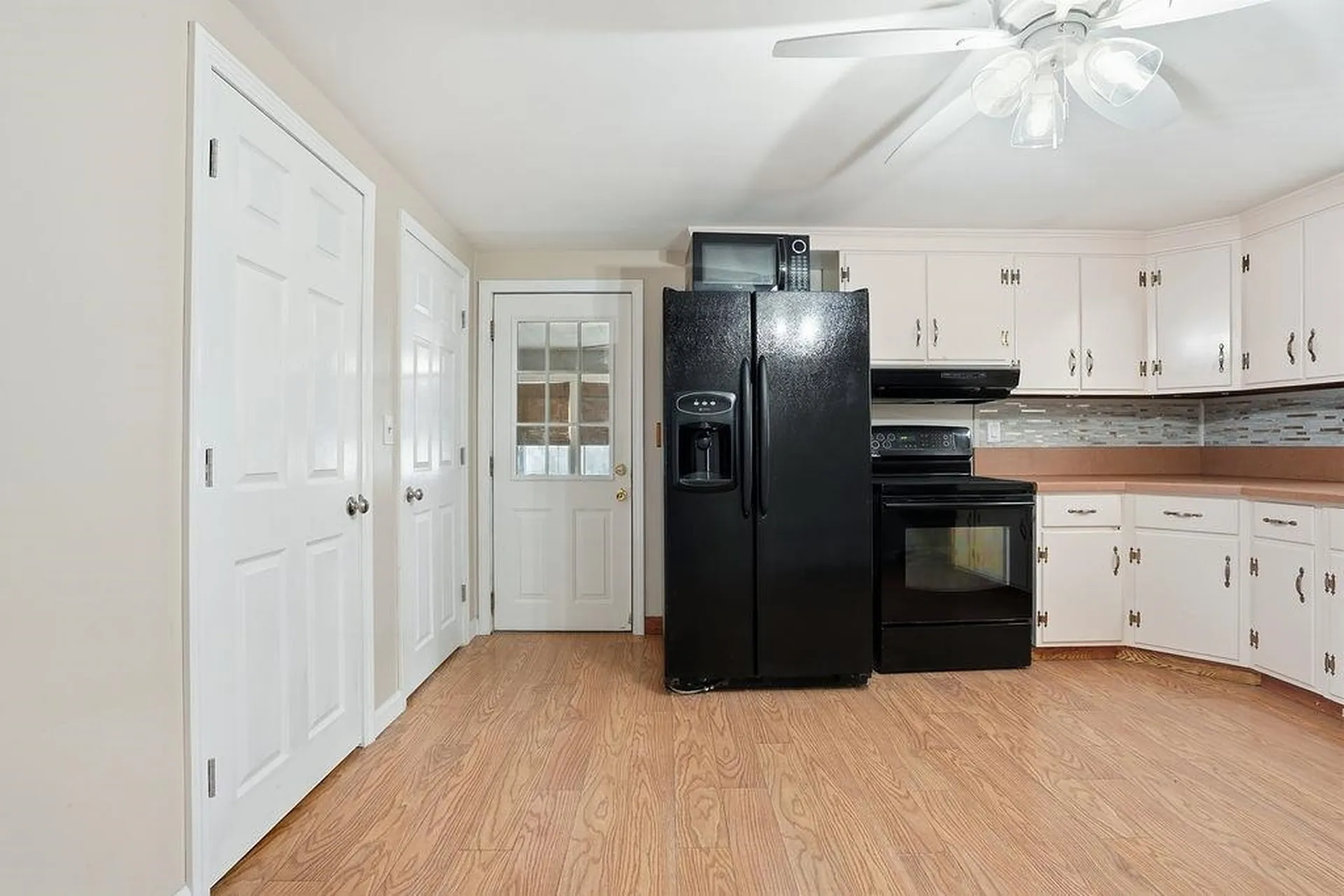 2 Fox Meadow Road Nashua NH 03060