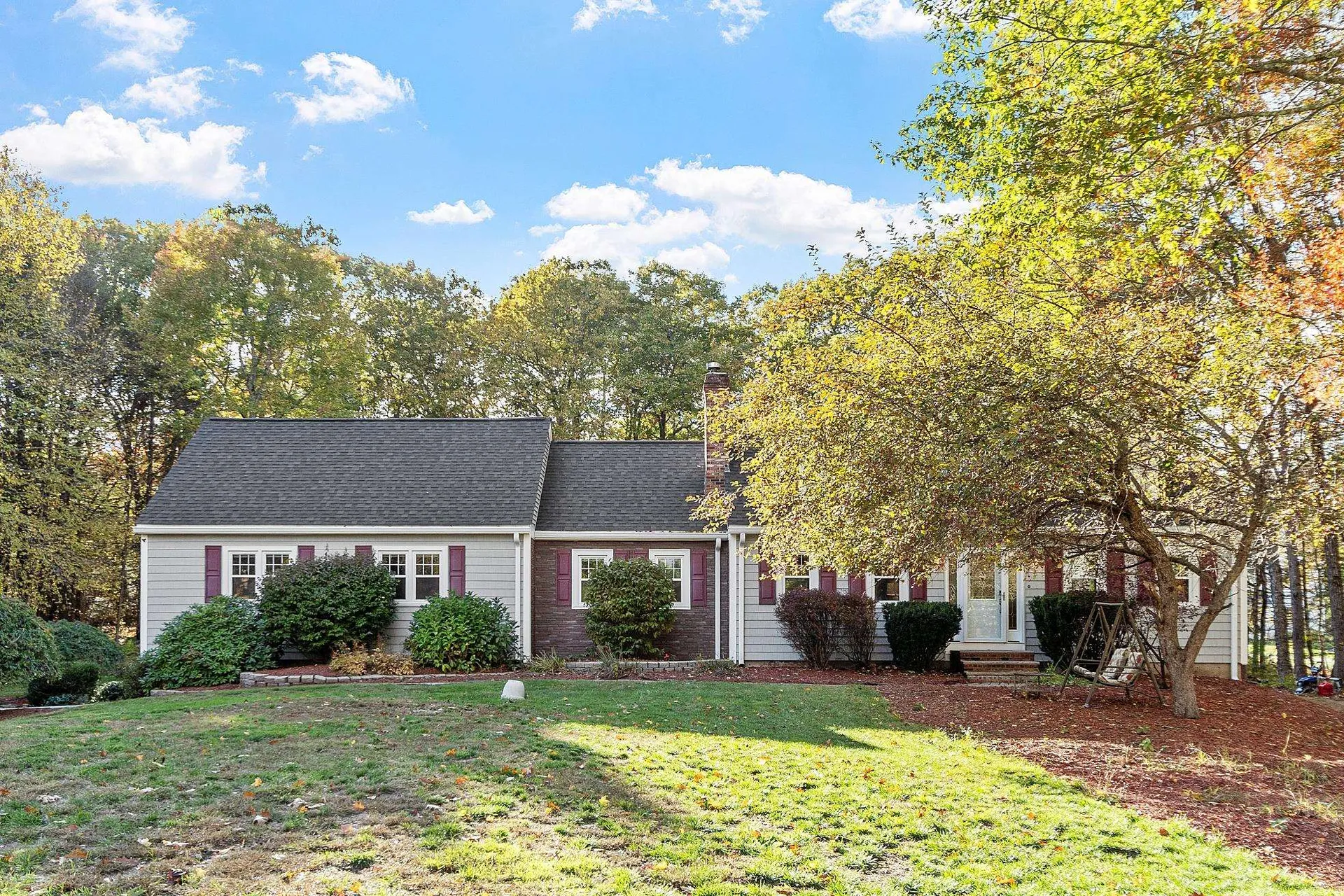 24 Alyssa Drive Derry NH 03038