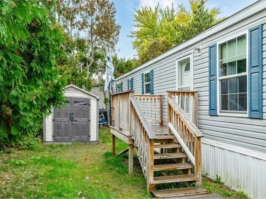 21 Second Street Colchester VT 05641