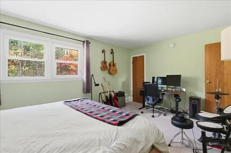 86 Pinecrest Drive Essex Junction VT 05452