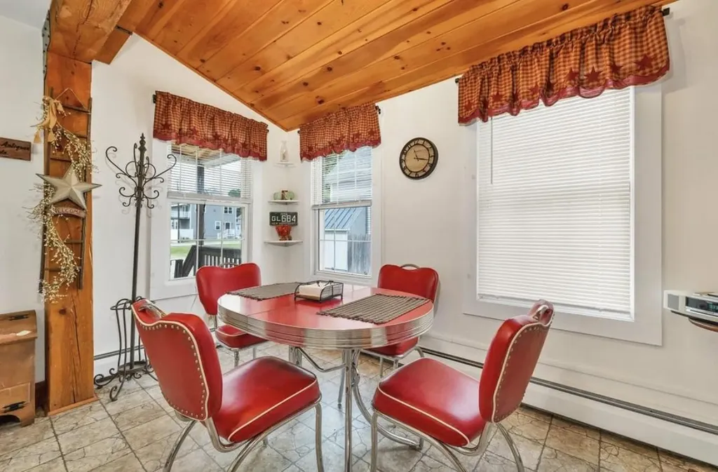 11 Church Street Lincoln NH 03251