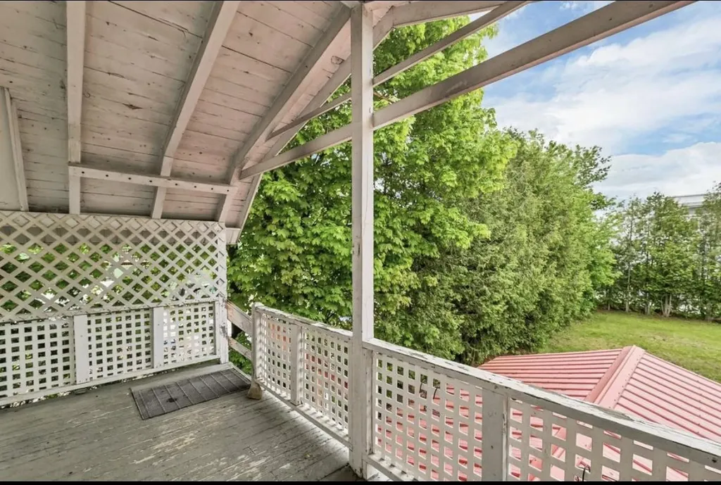 11 Church Street Lincoln NH 03251