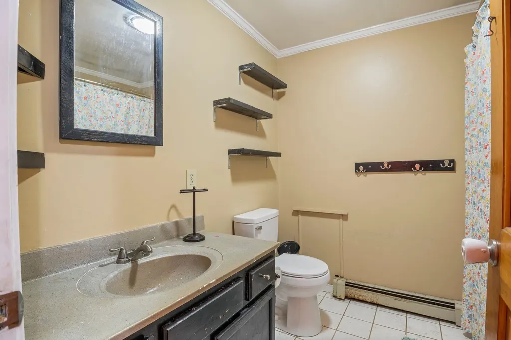 795 Nh-route 153 Middleton NH 03887