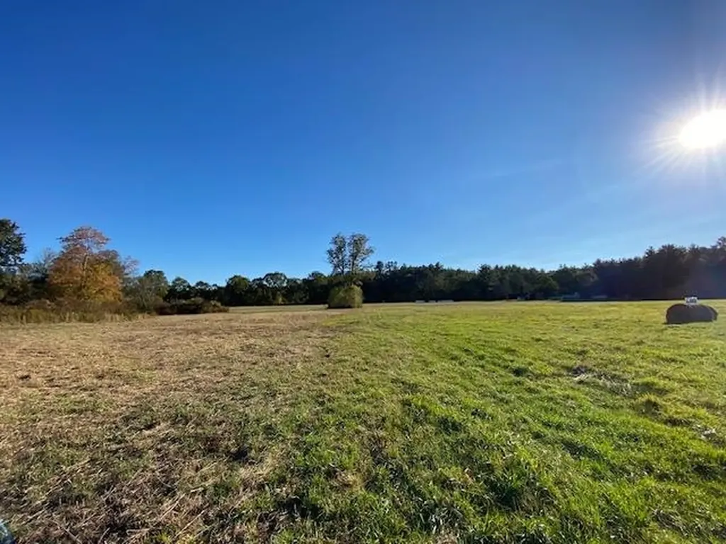 44 Pleasant View Road Bradford NH 03221