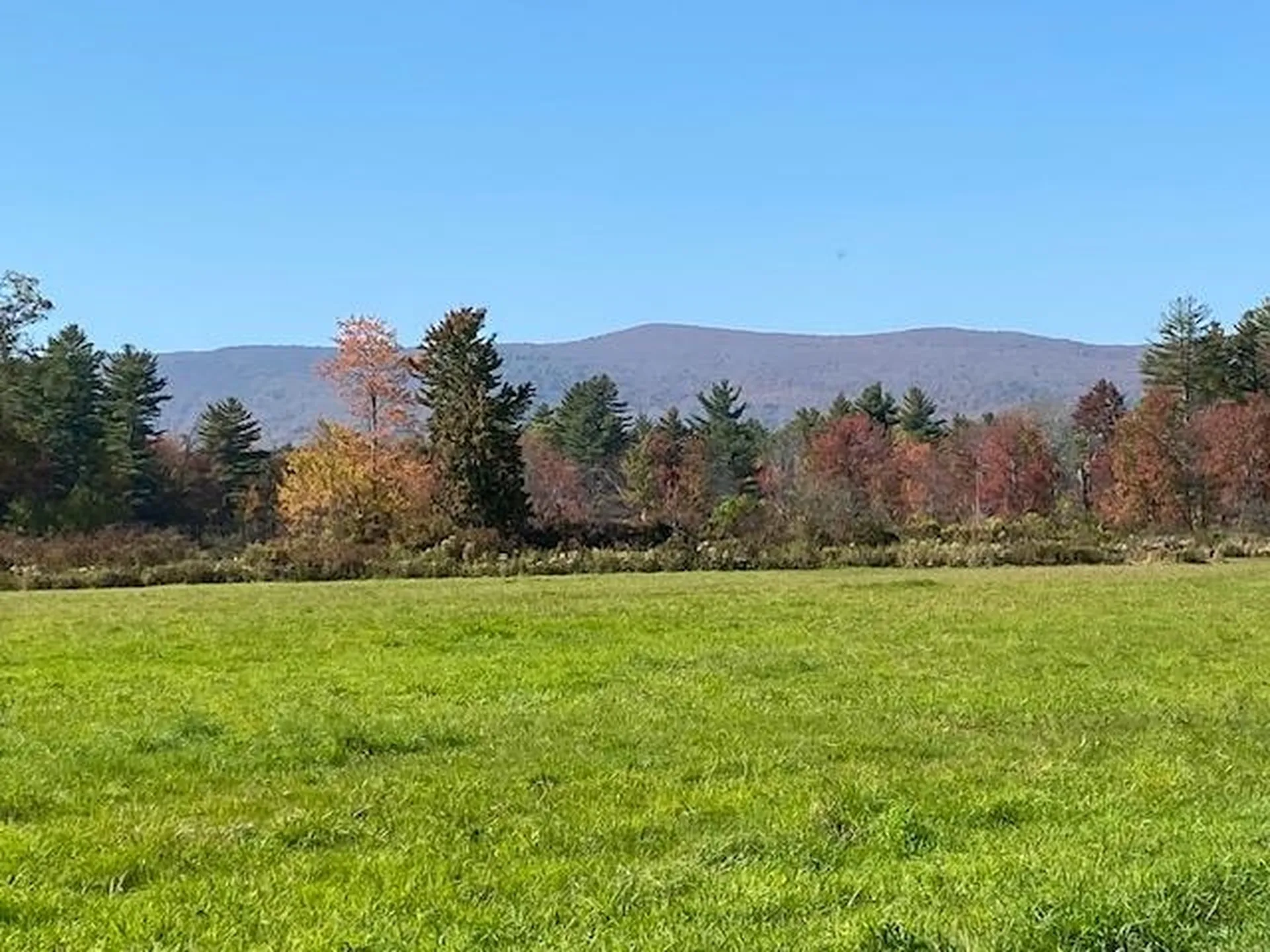 44 Pleasant View Road Bradford NH 03221