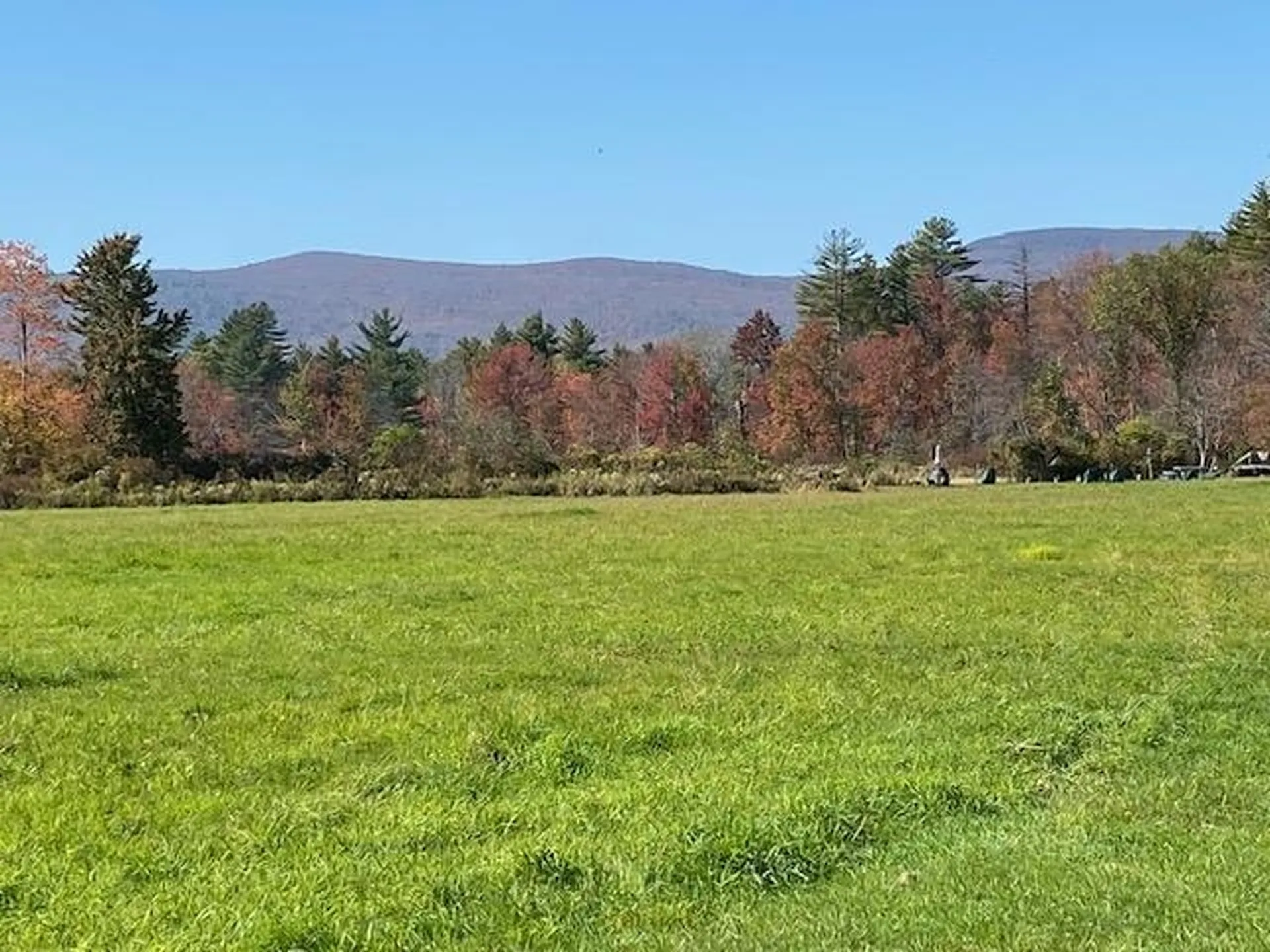 44 Pleasant View Road Bradford NH 03221