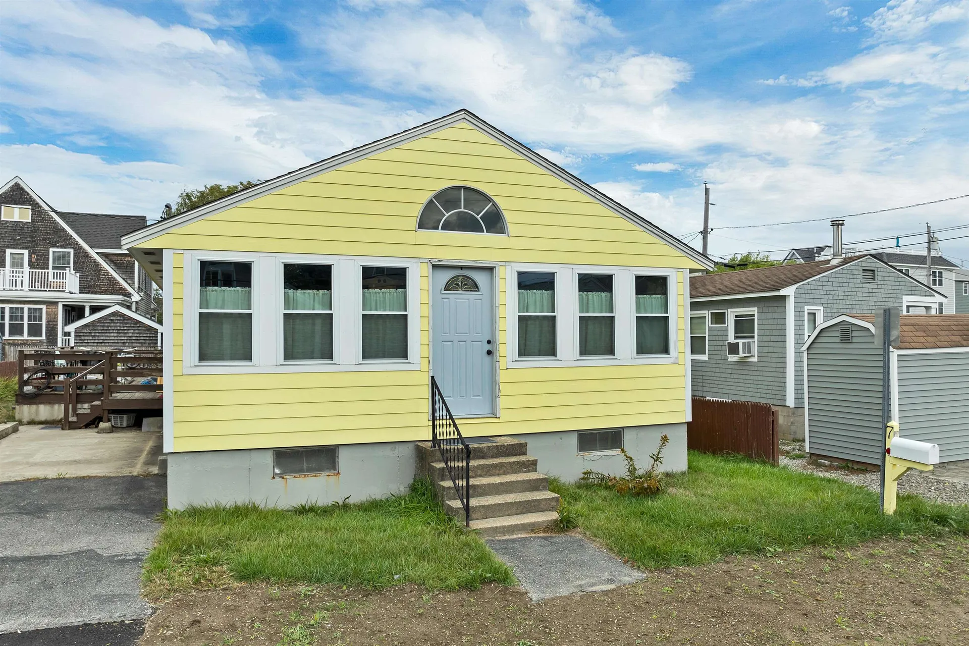 7 Greene Street Hampton NH 03842