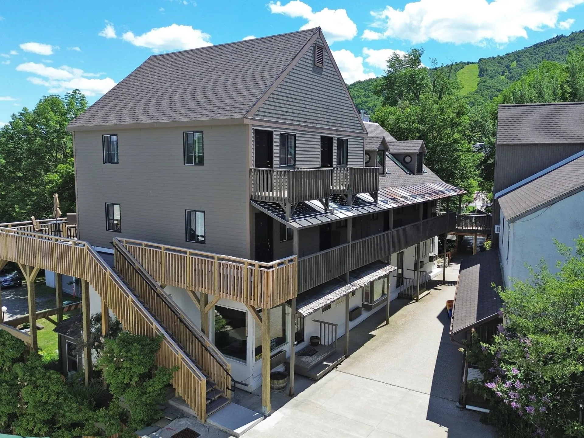 76 Sugarbush Village Drive Warren VT 05674