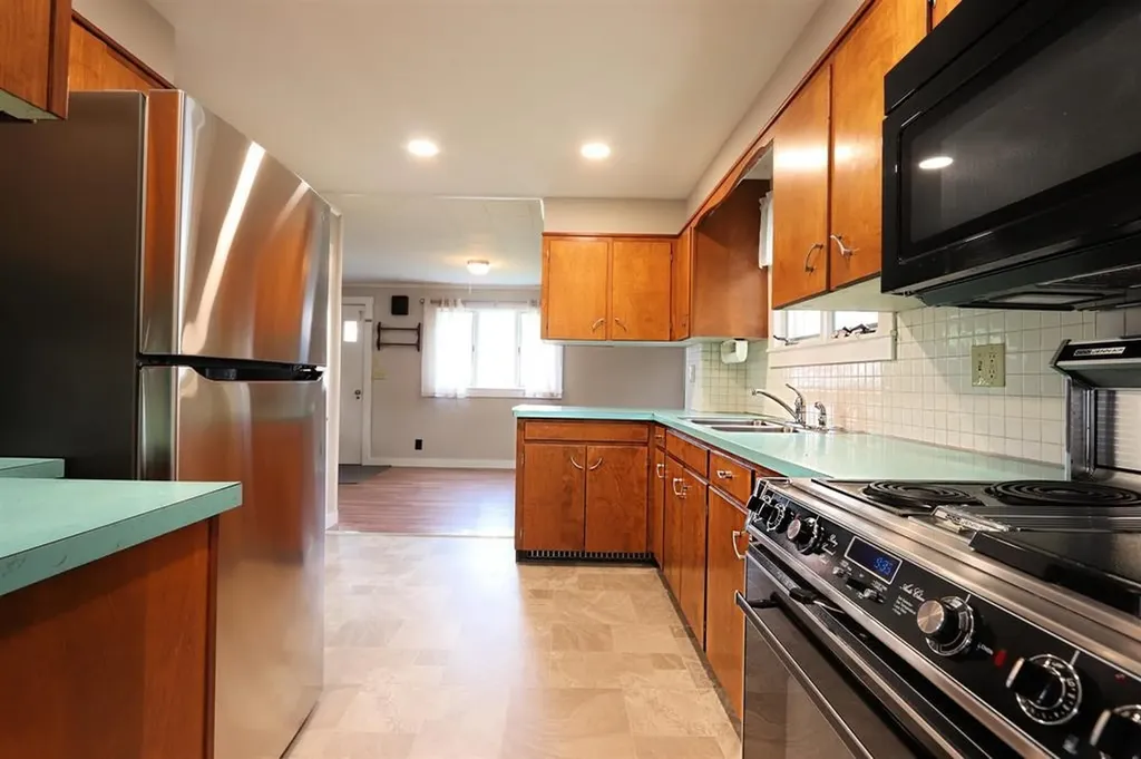 1394 Main Street St. Johnsbury VT 05819