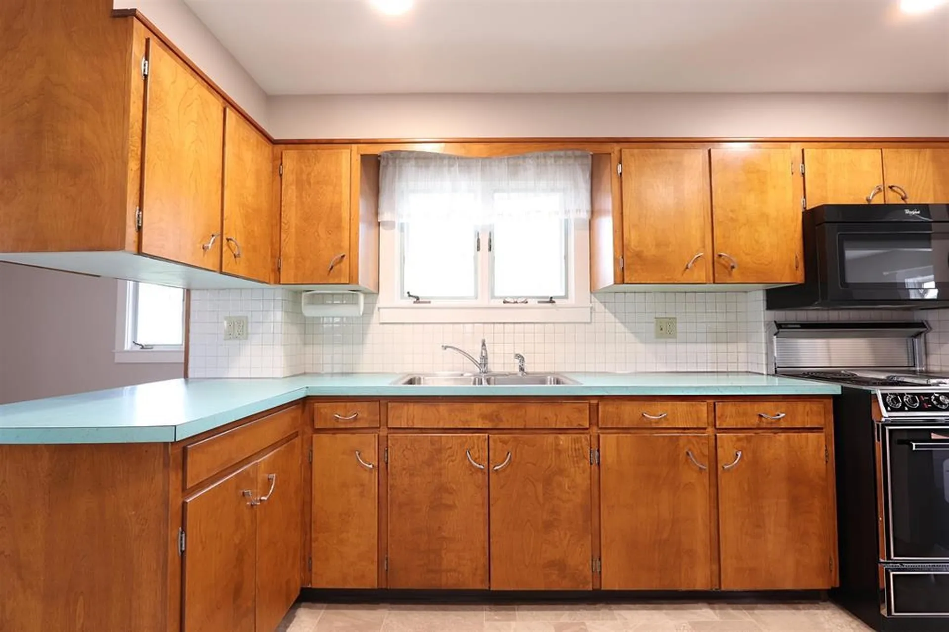 1394 Main Street St. Johnsbury VT 05819