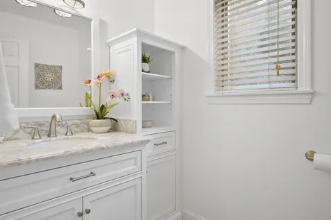 5 Chatfield Drive Nashua NH 03063