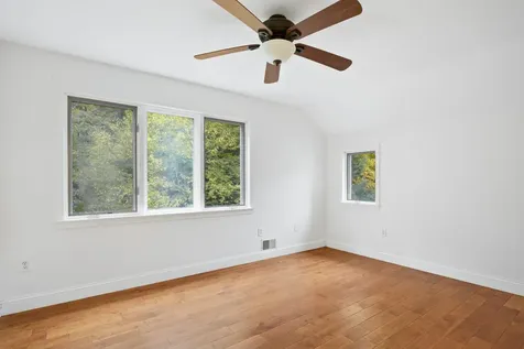 5 Chatfield Drive Nashua NH 03063