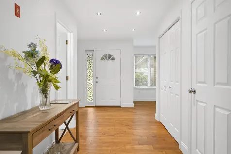 5 Chatfield Drive Nashua NH 03063