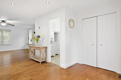 5 Chatfield Drive Nashua NH 03063