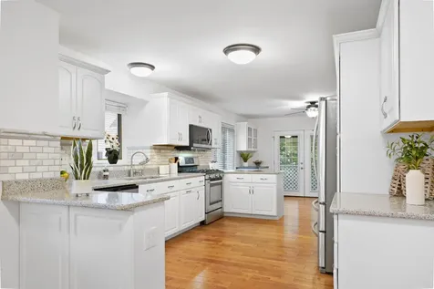 5 Chatfield Drive Nashua NH 03063